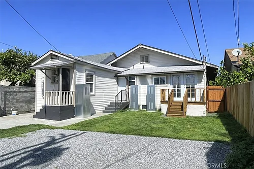 1344 1/2 E 43rd Pl Photo 1