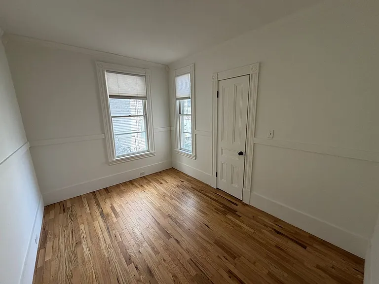 135-137 North Avenue — Photo 9