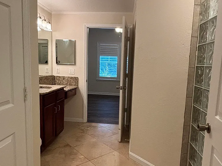 2801 Chancellorsville Dr #312 — Photo 18