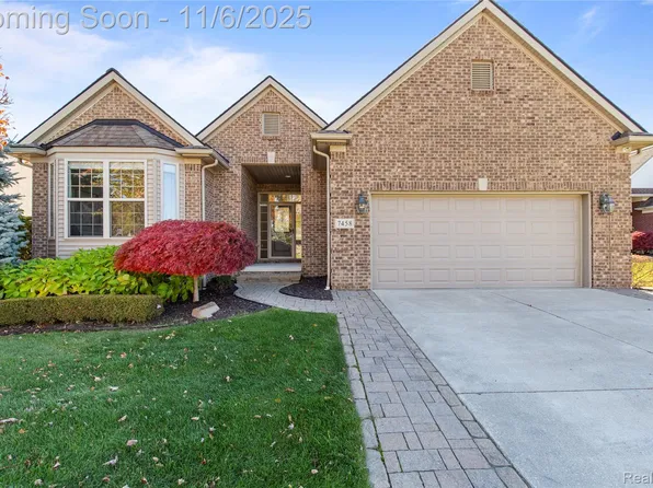 7458 Augusta Dr #824, Washington, MI 48094