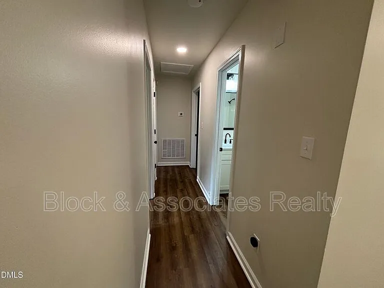 170 Devin Dr — Photo 40
