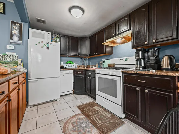 124 Beach 27th Street image 8 of 17