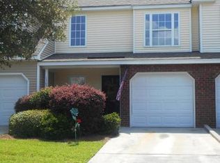 1303 Yellow Hawthorn Cir, Summerville, SC 29483