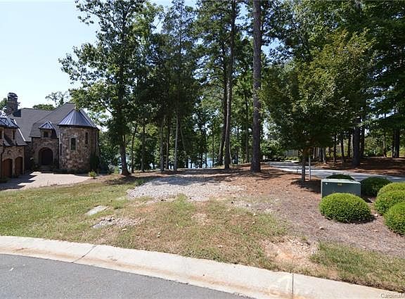 5th image of 3252 Ashwood Park Dr