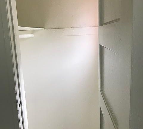 5th image of 1209 Carlton Dr