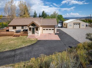 220 Beacon Rd, Gypsum, CO 81637