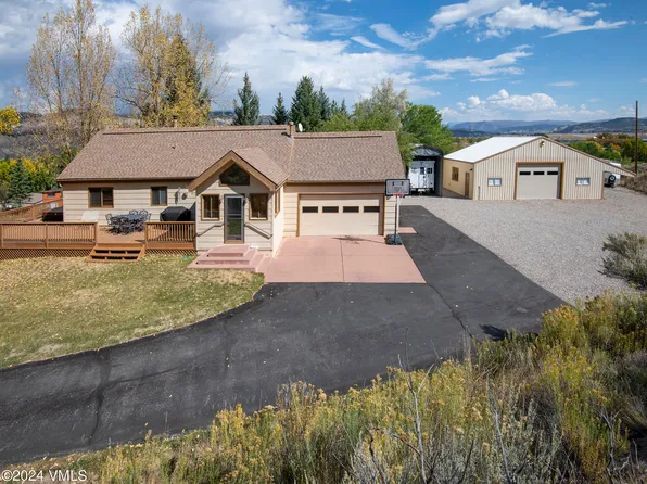 220 Beacon Rd, Gypsum, CO 81637