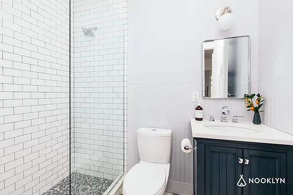 Rented by Nooklyn NYC LLC | media 34