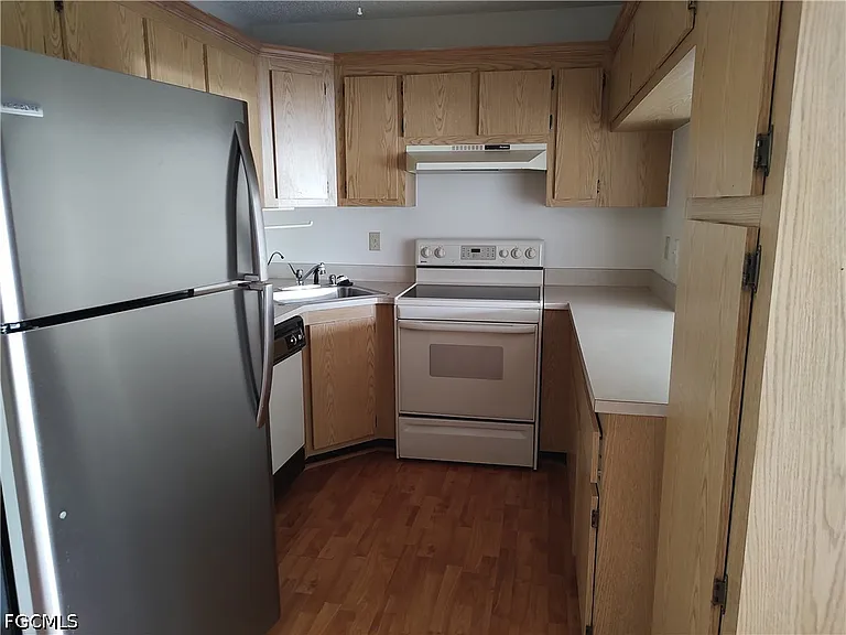 4681 Lakeside Club Blvd #11 — Photo 4