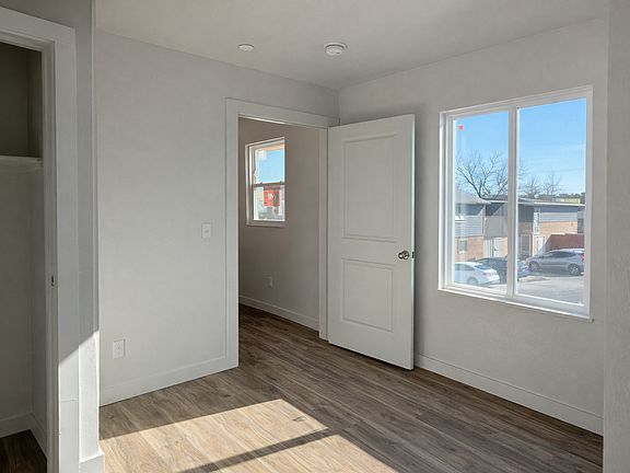 5th image of 3809 S Hudson Ave #4