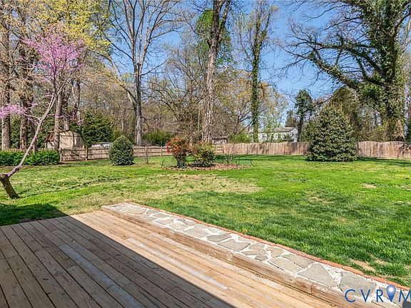 5th image of 7710 Brentford Dr
