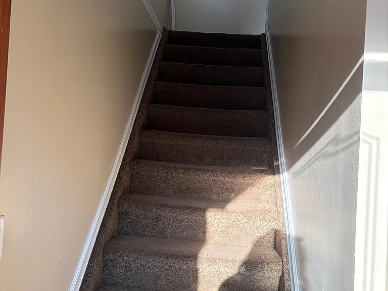 Huron St — Photo 1