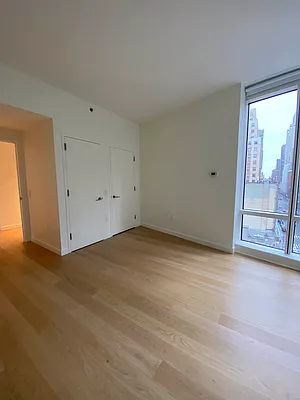 Rented by Compass | media 30