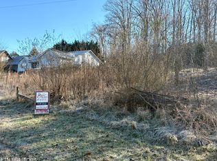 117 Hoskins Ln, Clinton, TN 37716