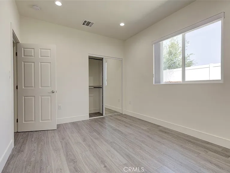 6954 Jellico Ave — Photo 37