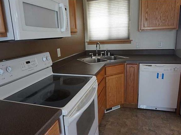 3rd image of 1162 El Rancho Dr