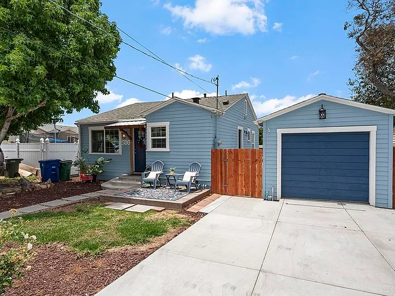 586 Del Mar Ave — Photo 7