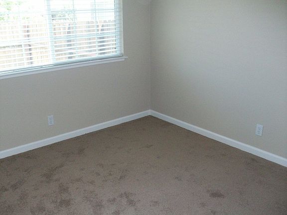 4th image of 109 Estates Ct #A