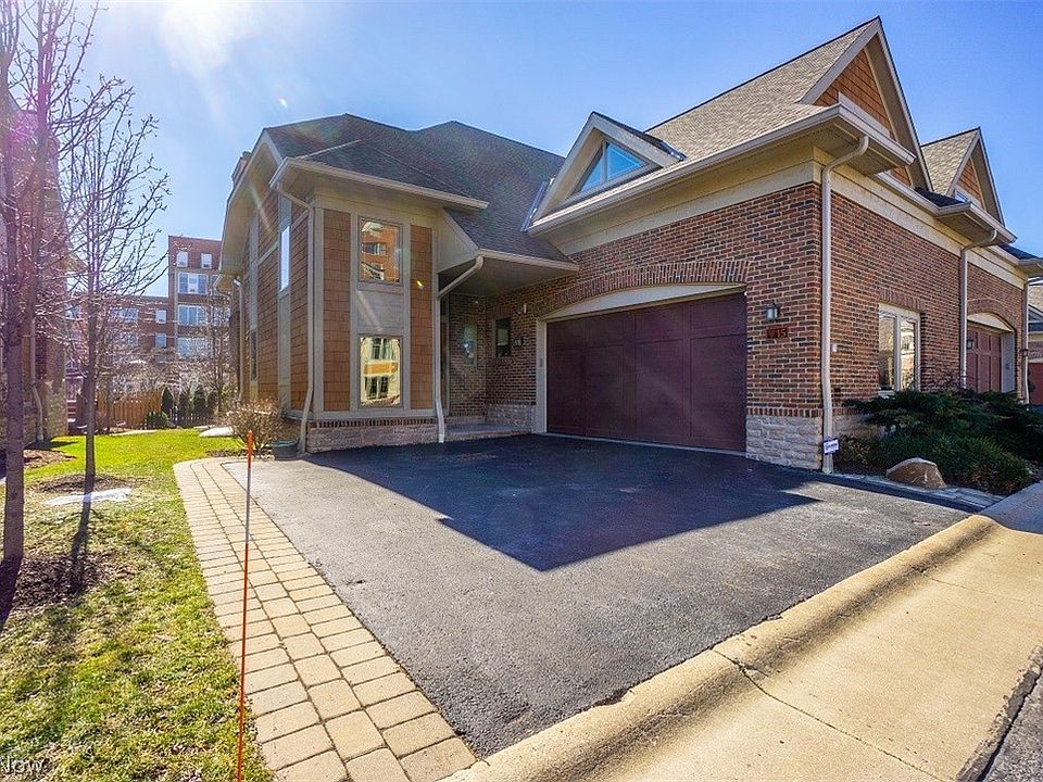 15 Kenilworth Mews, Cleveland Heights, OH 44106 Zillow