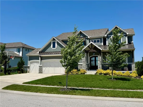 16704 Earnshaw St, Overland Park, KS 66221