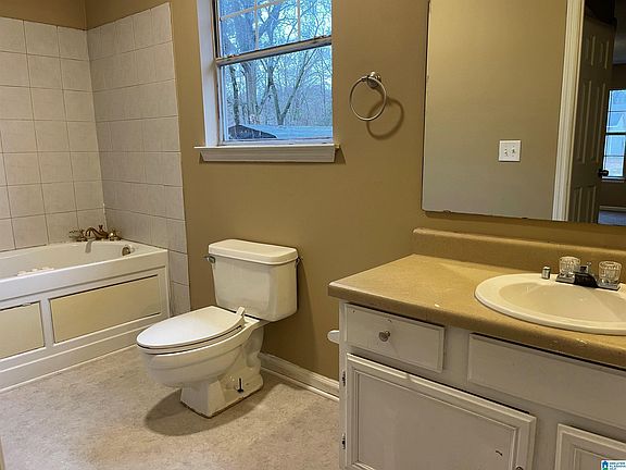 4th image of 3708 Gray Oaks Dr