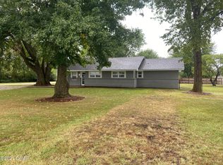 1530 N Duquesne Rd, Joplin, MO 64801