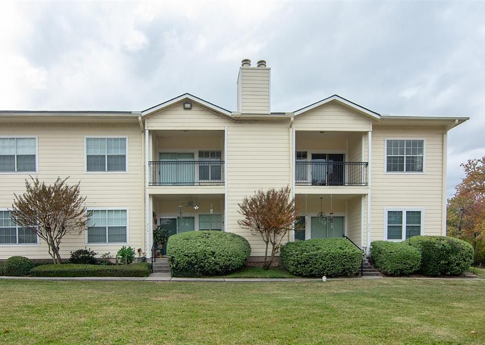1st image of 12565 Melville Dr Unit 224