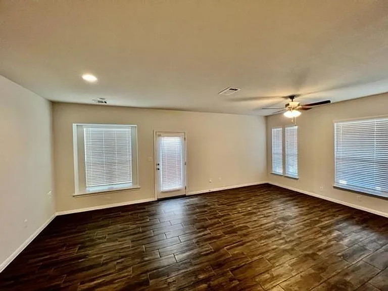 17911 Orchidea Way — Photo 4