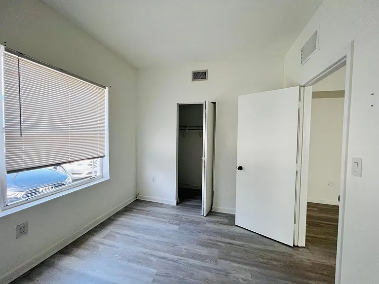 578 NE 63rd St #2 — Photo 7
