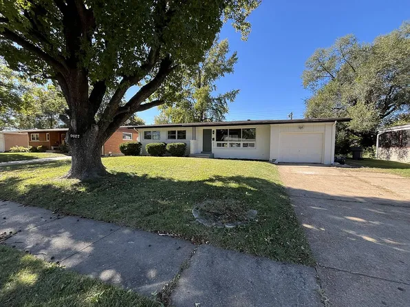 9627 Venice Dr, Saint Louis, MO 63136
