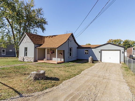 4th image of 704 5th St