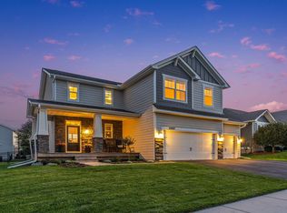 4089 Vista View Dr, Chaska, MN 55318