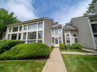 170 Turtle Bay Dr #170, Branford, CT 06405