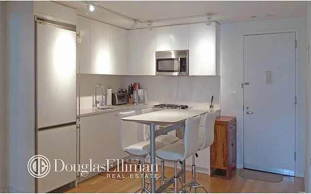 Rented by Douglas Elliman | media 25