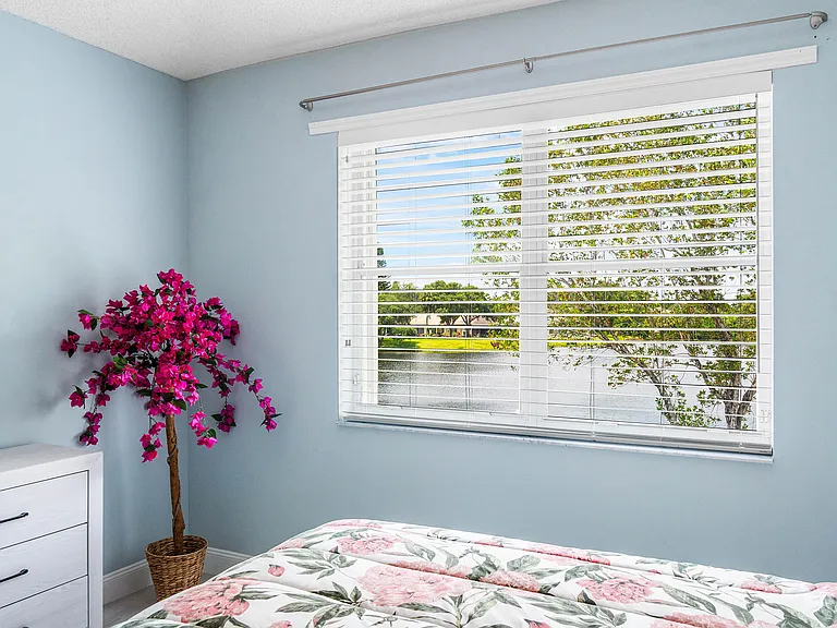 4180 Manor Forest Trl — Photo 21