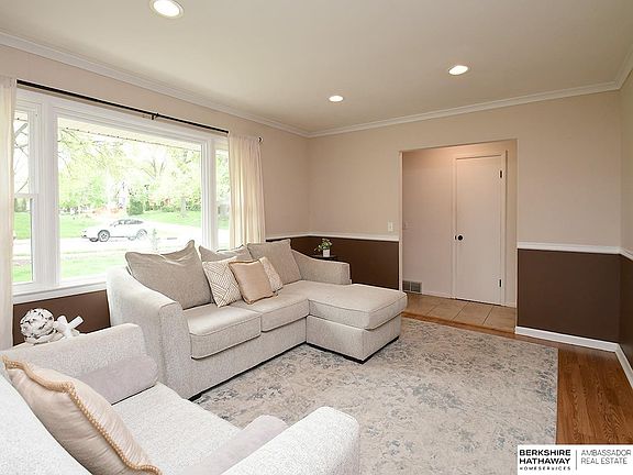 4th image of 5038 S 83rd St