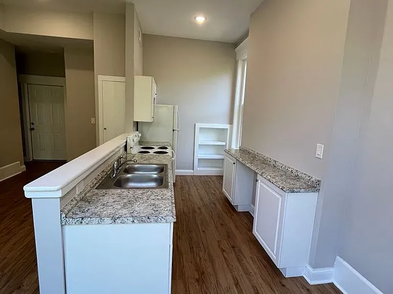 1337 S 4th St — Photo 15