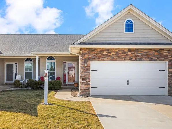 1611 E Timber Wolf Ln #C, Mahomet, IL 61853