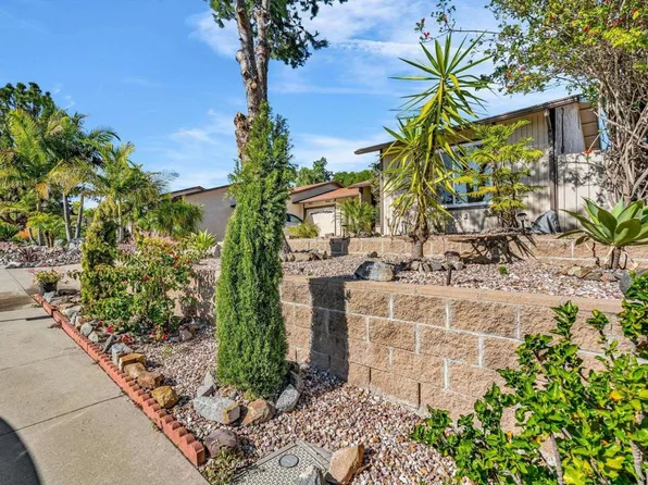 4530 Beverly Glen Dr, Oceanside, CA 92056