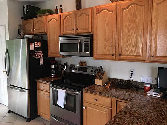 5th image of 30 Orchard Meadows Dr