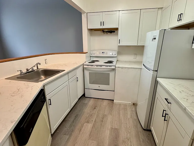 127 Union St #2 — Photo 16