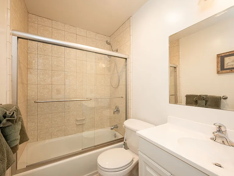 32 Hilton Haven Rd #9 — Photo 12