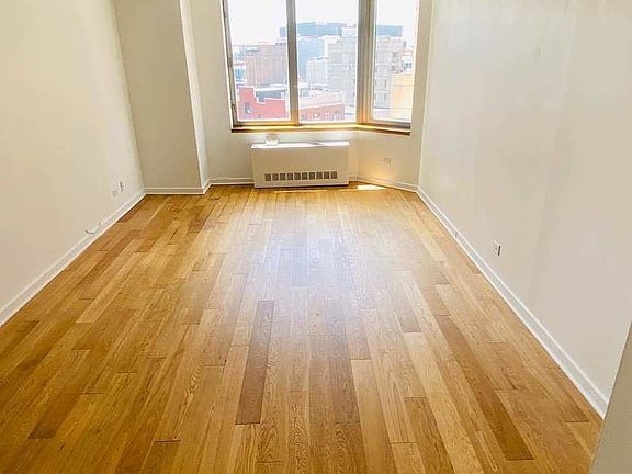 3rd image of 500 W 43rd St APT 9A