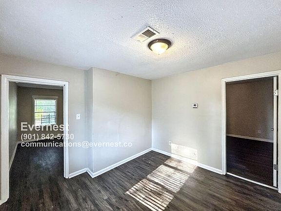 4th image of 1470 Ethlyn Ave