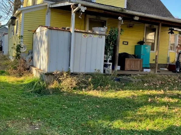 12290 Comstock St, Conneaut Lake, PA 16316