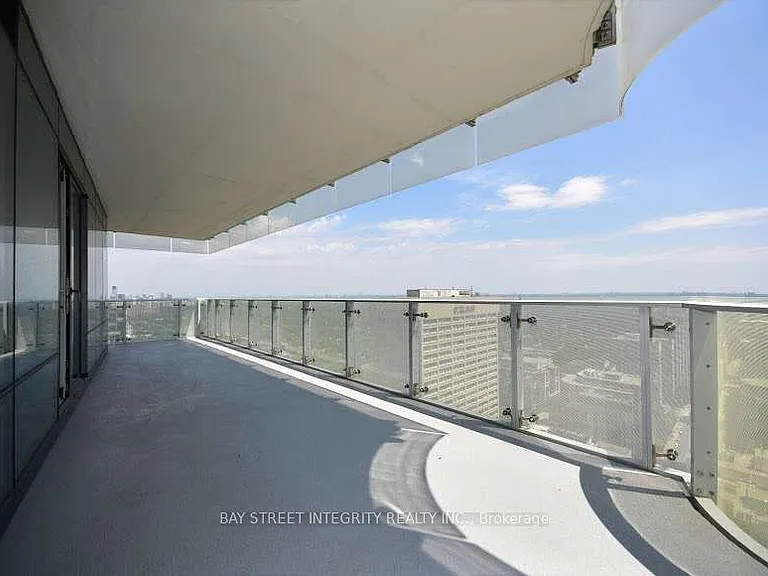 1 Bloor St E #3801 — Photo 7
