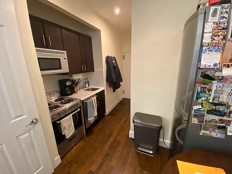 306 W 22nd St #2C — Photo 3