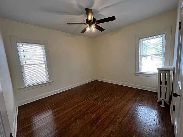 358 Rockingham St #1 — Photo 10