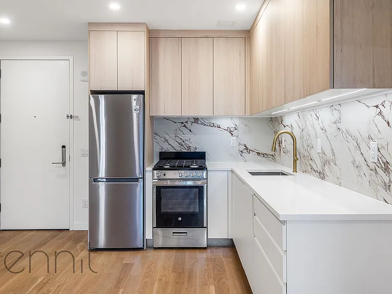 375 Dean St #310 — Photo 12