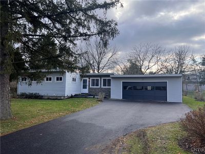 106 Crysler Dr, East Syracuse, NY, 13057